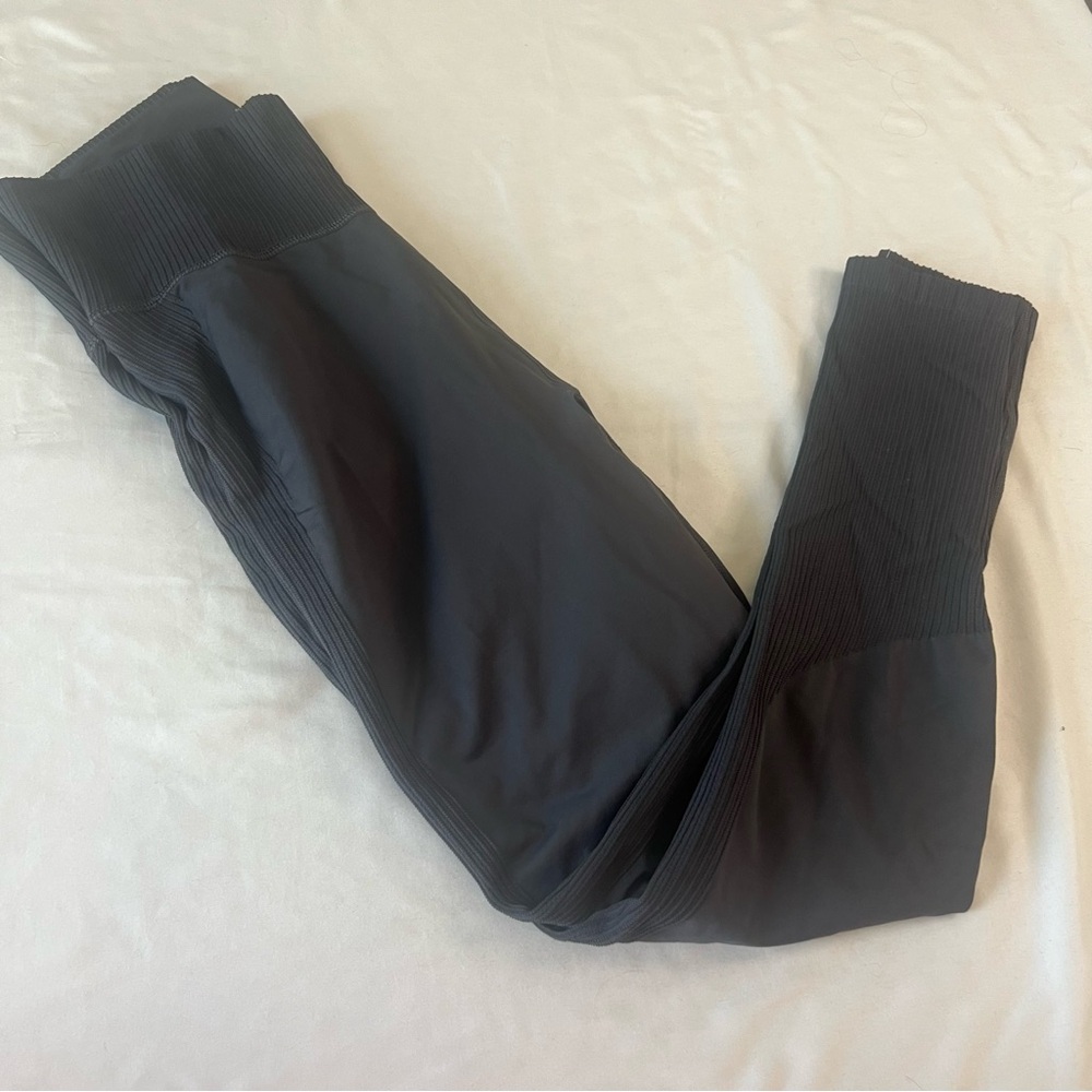 Peloton High Rise Active Ribbed Seamless Leggings Gray M/L Yoga Gym Running